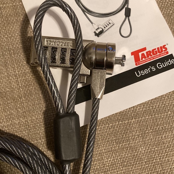 Targus Defcon SCL Serialized Cable Lock - Picture 1 of 8